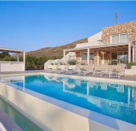 4 bedroom villa with pool, Castellammare del Golfo, sleeps 8-10